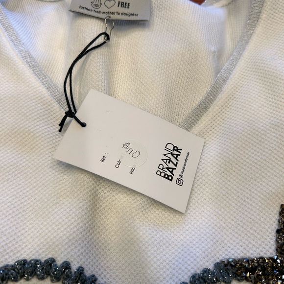NWT Brand Bazar top - Picture 2 of 3